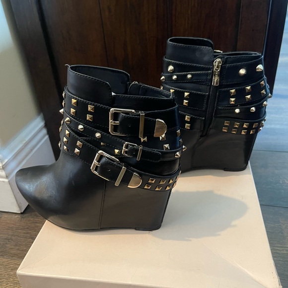Bcbg ankle booties - Picture 6 of 6